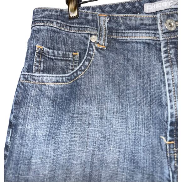 Chicos Platinum Straight Leg Jeans Women's 10 (1.5) Stretch Denim Medium Wash - Picture 7 of 9